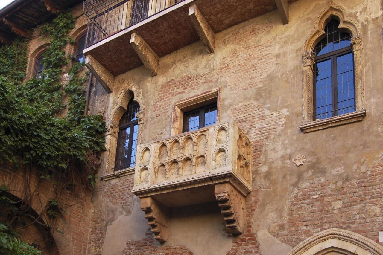 Vitti'S Home Verona 4 - Apartment Экстерьер фото